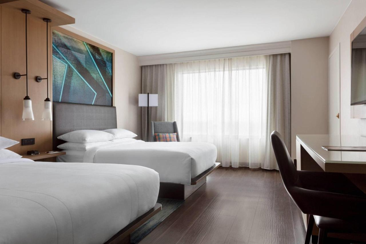 Queen Room with Two Queen Beds,1706303085:JPEG