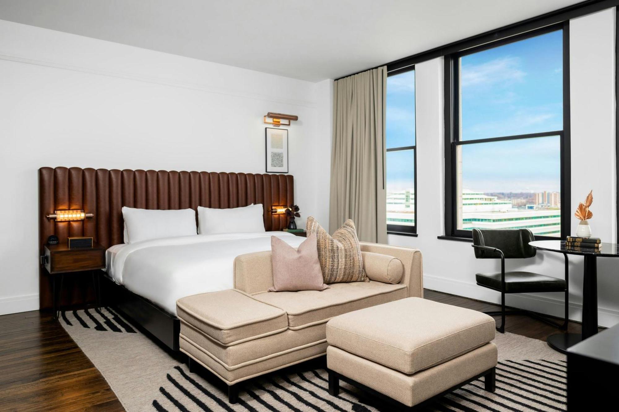 One-Bedroom King Suite - 12th Floor with City View